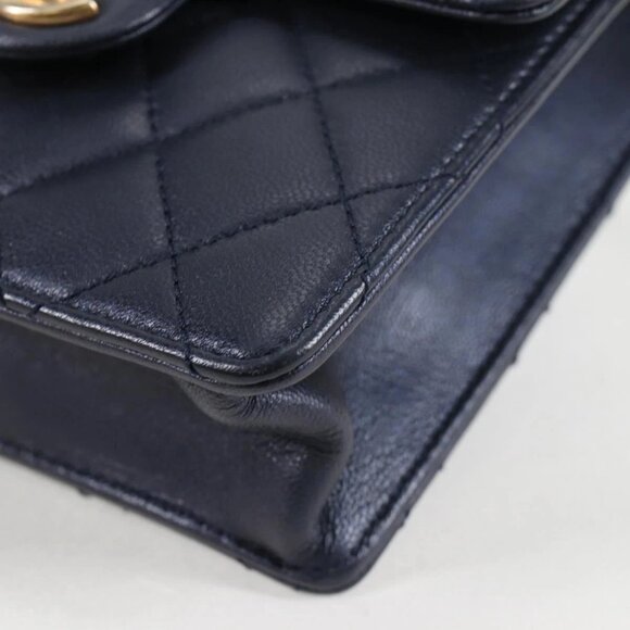 CHANEL Matelasse Chain Shoulder Bag Lamb Skin Navy CC Auth 132881M - Picture 3 of 16